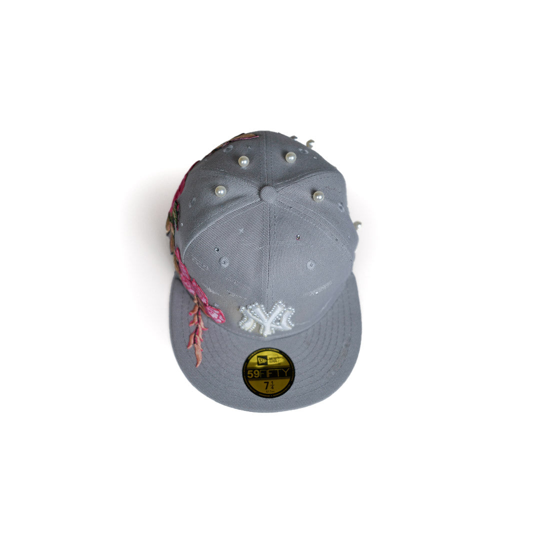 Custom-Fitted Caps “Gray“