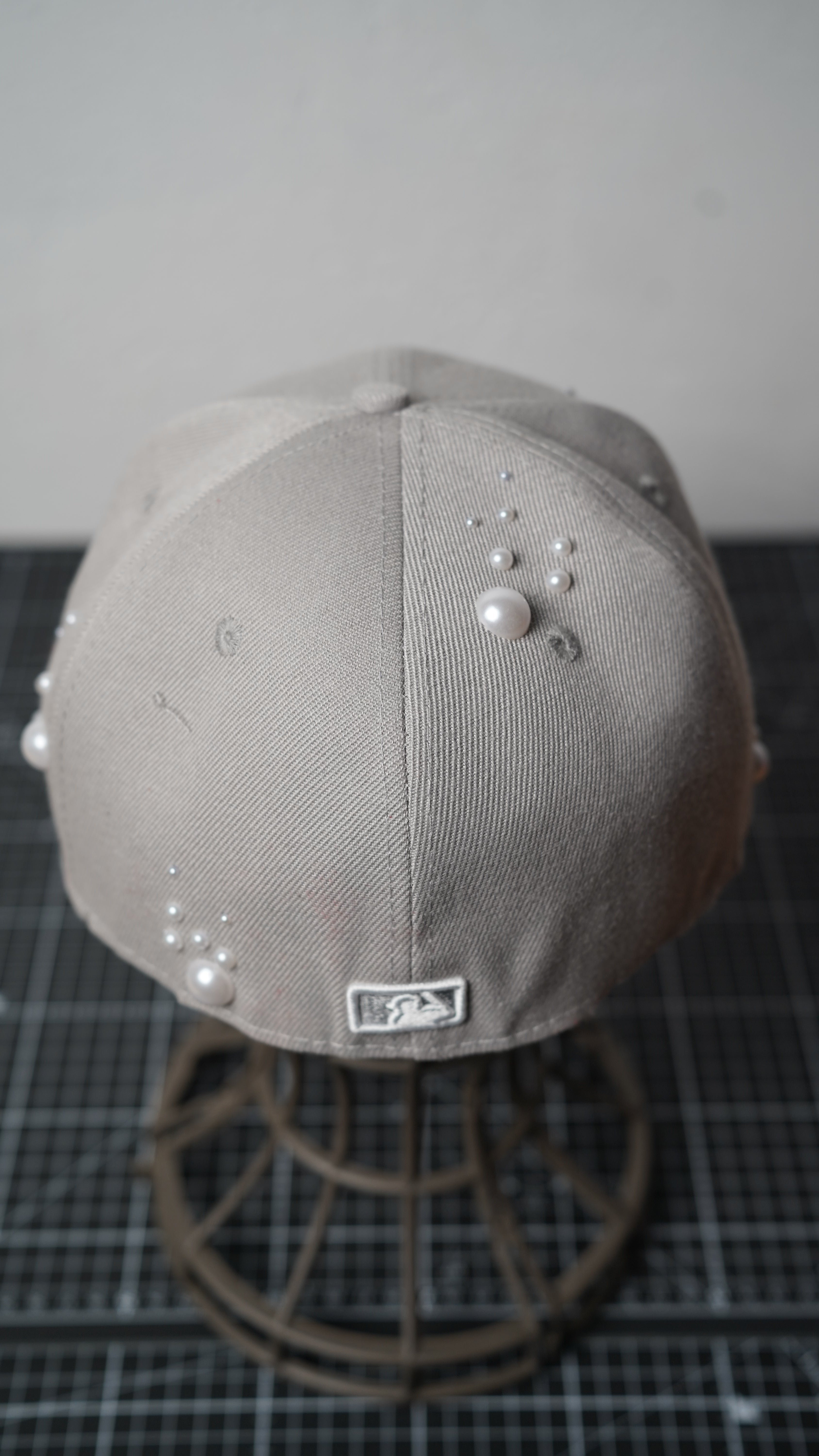 Custom-Fitted Caps “Gray“ COSMA