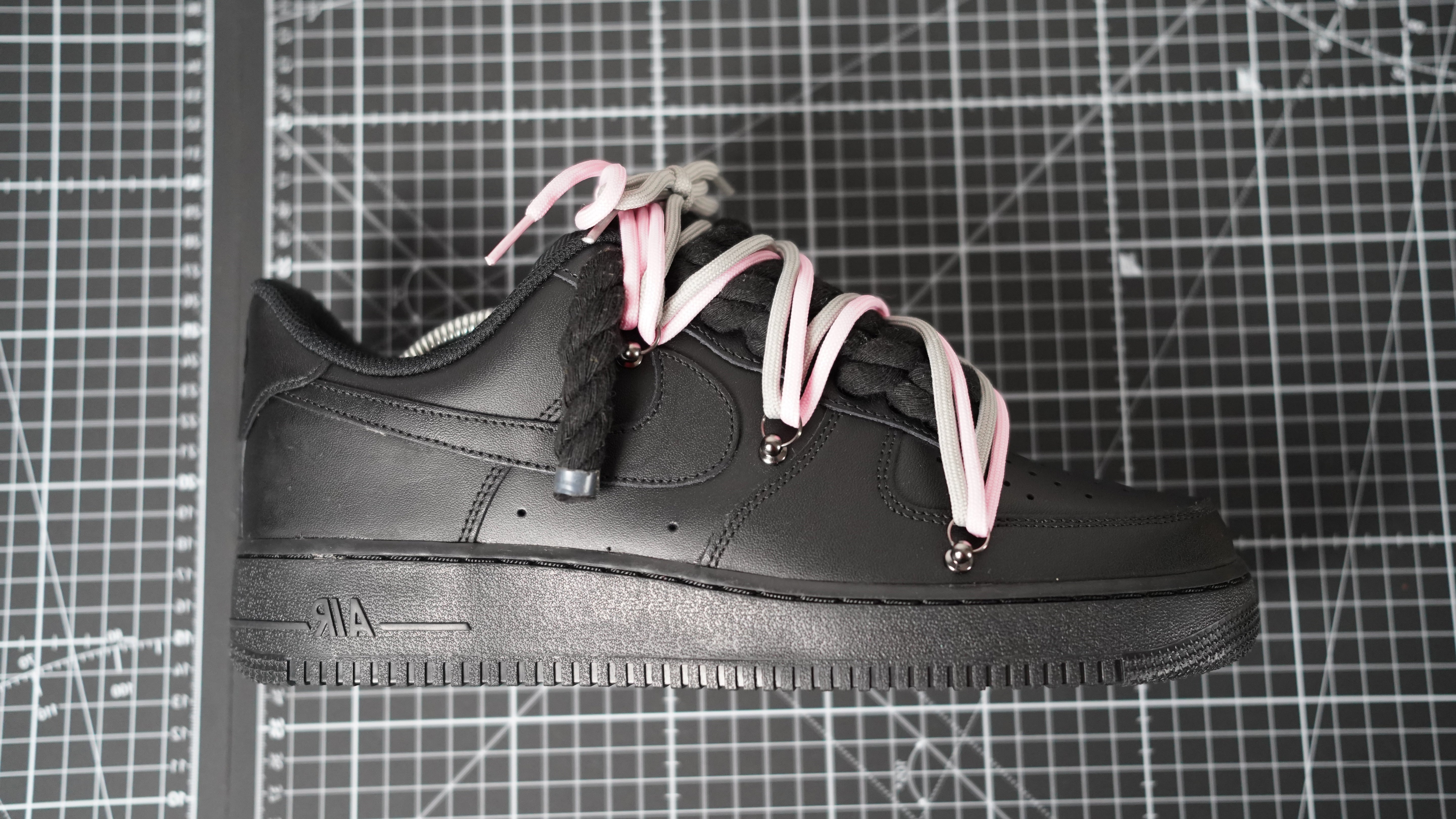 Custom Sneakers Schwarz “ROPE LACES” 2x Dunk Pink/Gray