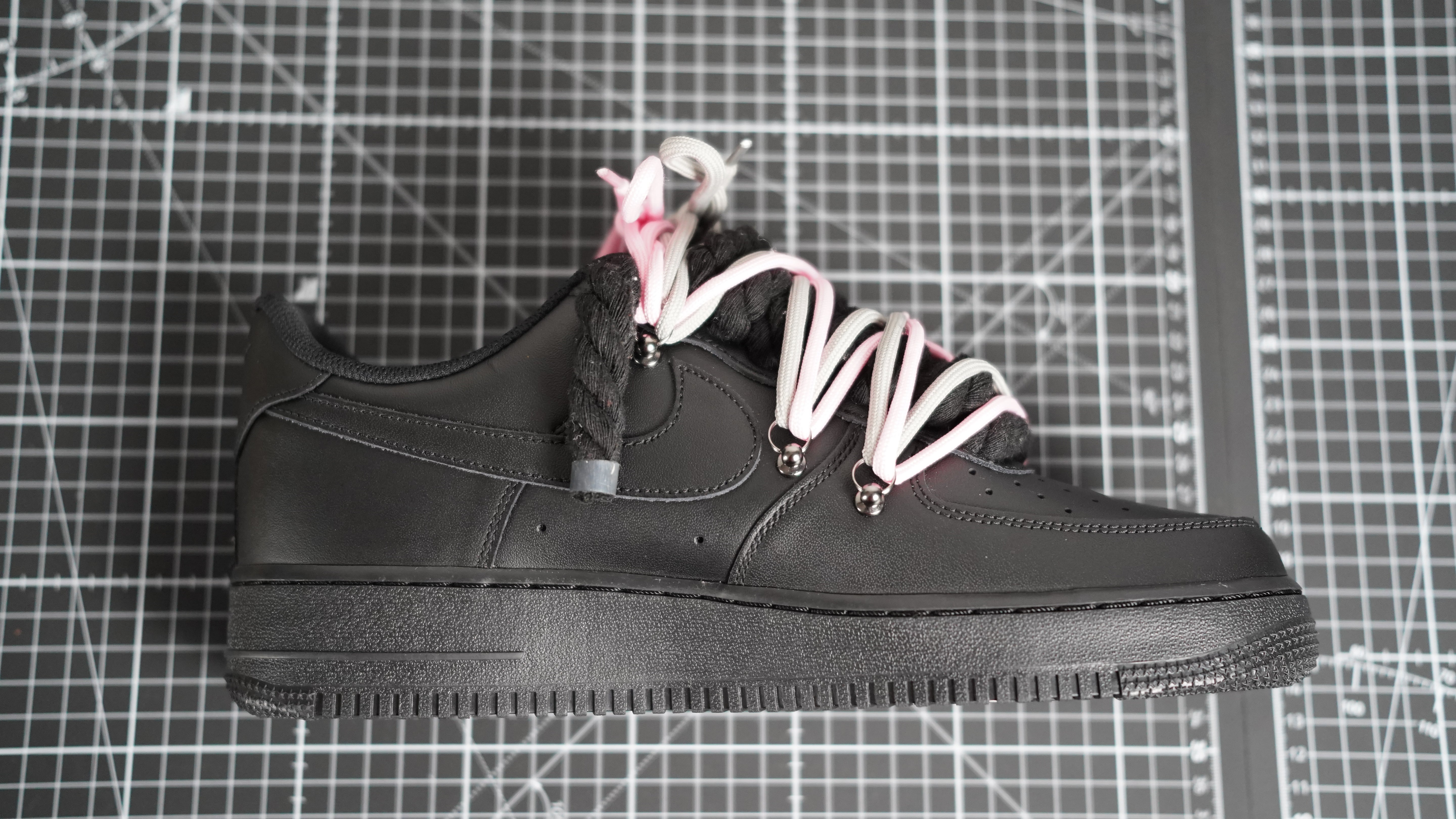 Custom Sneakers Schwarz “ROPE LACES” 2x Dunk Pink/Gray