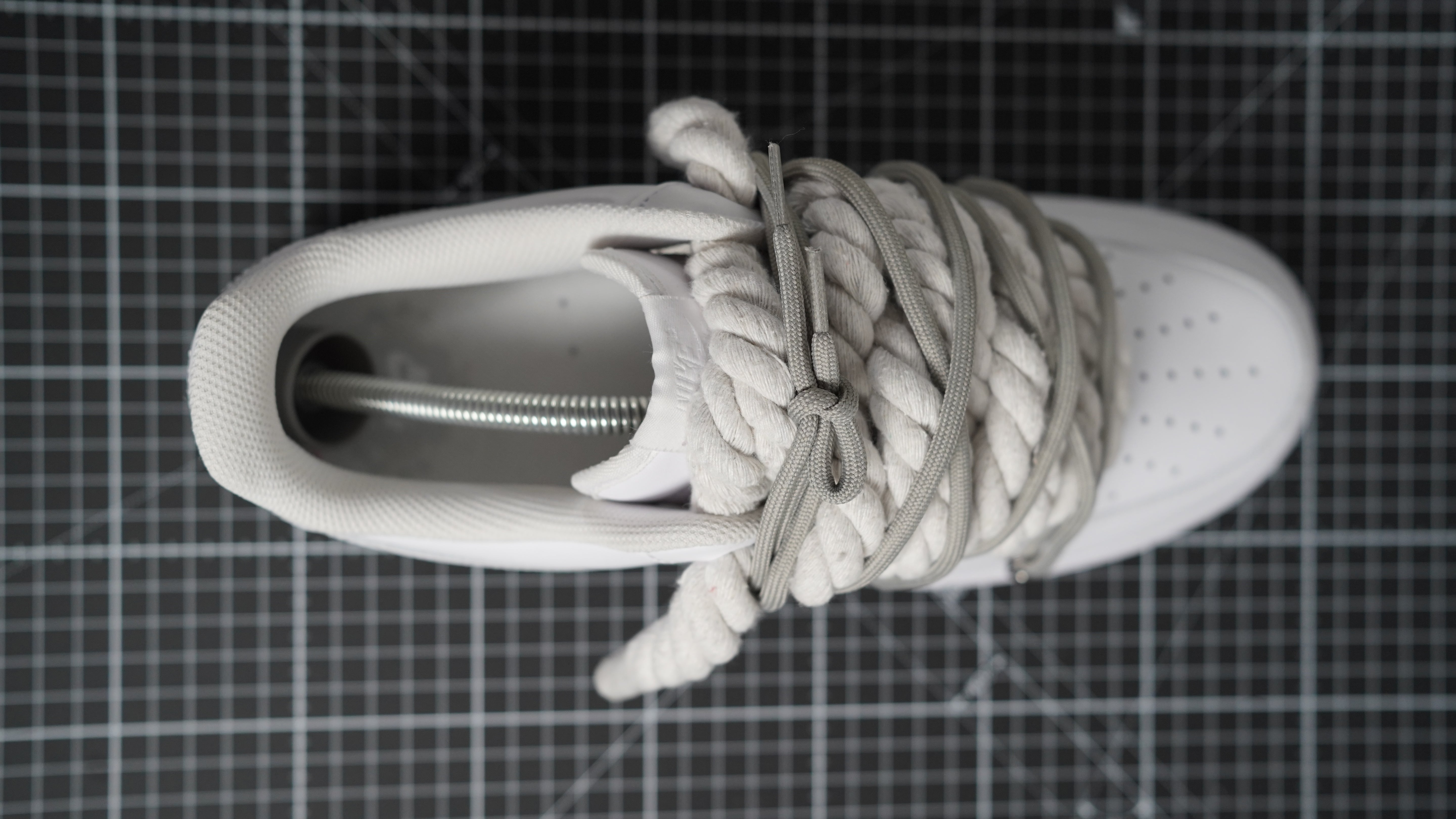 Custom Sneakers Weiß “ROPE LACES” Dunk Grau