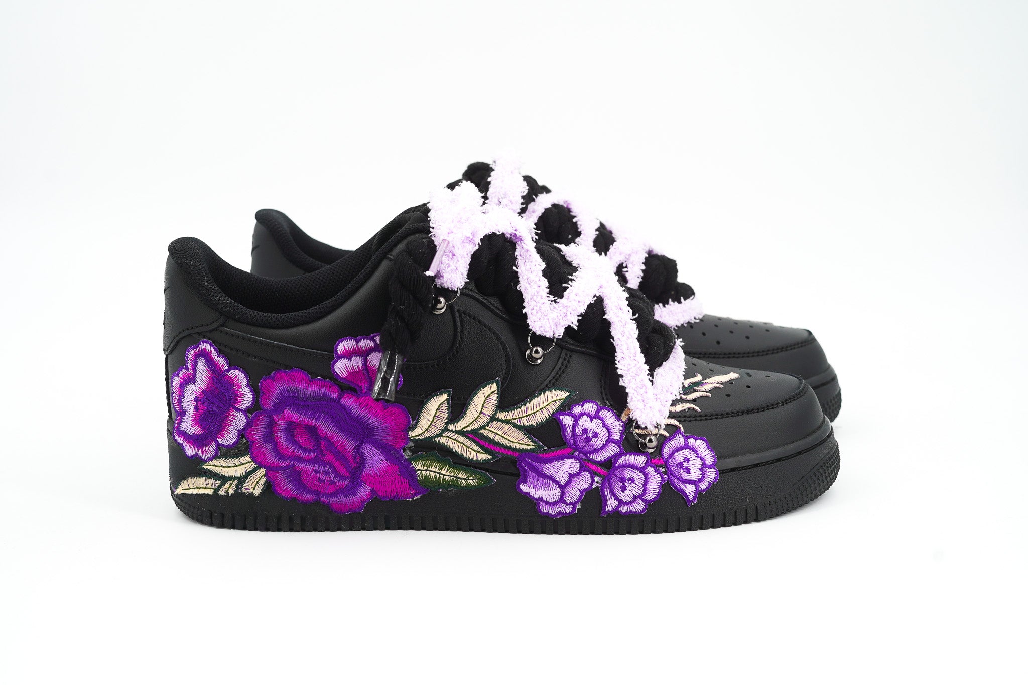 Custom Sneakers Black “ROPE LACES” Lila Parfait
