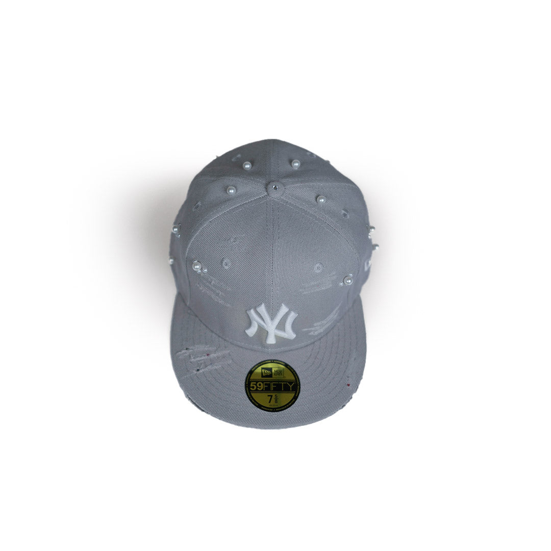 Custom-Fitted Caps “Gray“