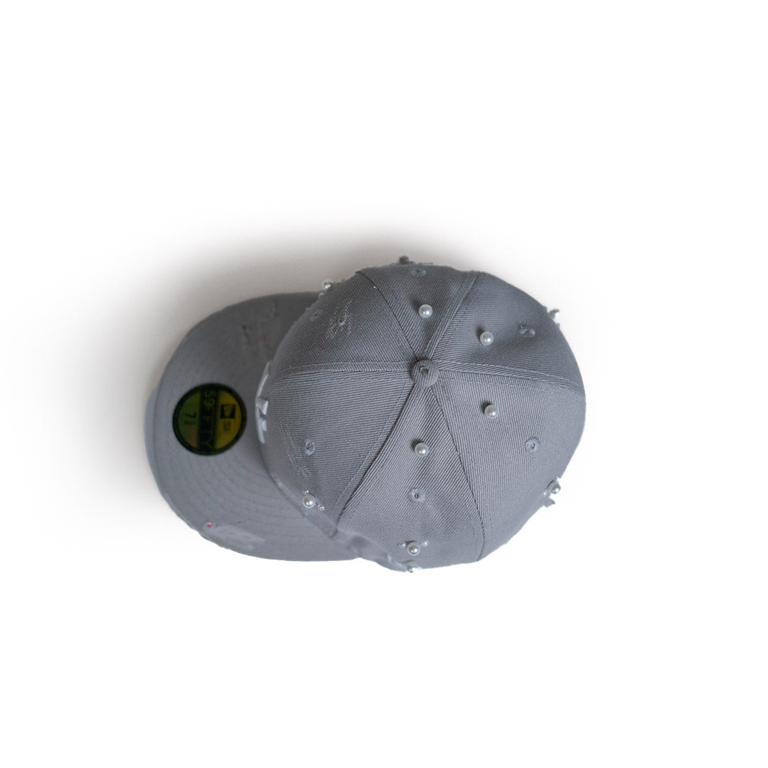 Custom-Fitted Caps “Gray“