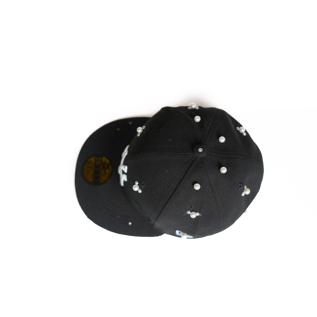 Custom-Fitted Caps “Black“