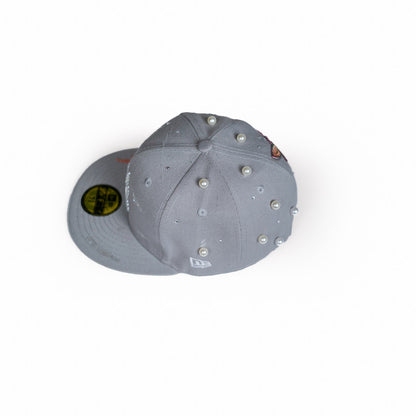 Custom-Fitted Caps “Gray“