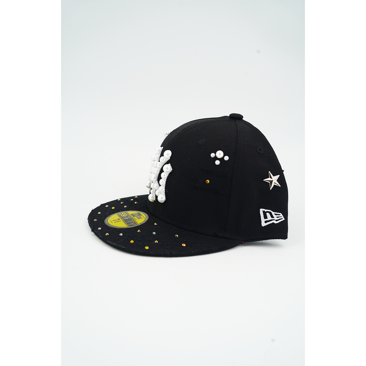 Custom-Fitted Caps Astra Black