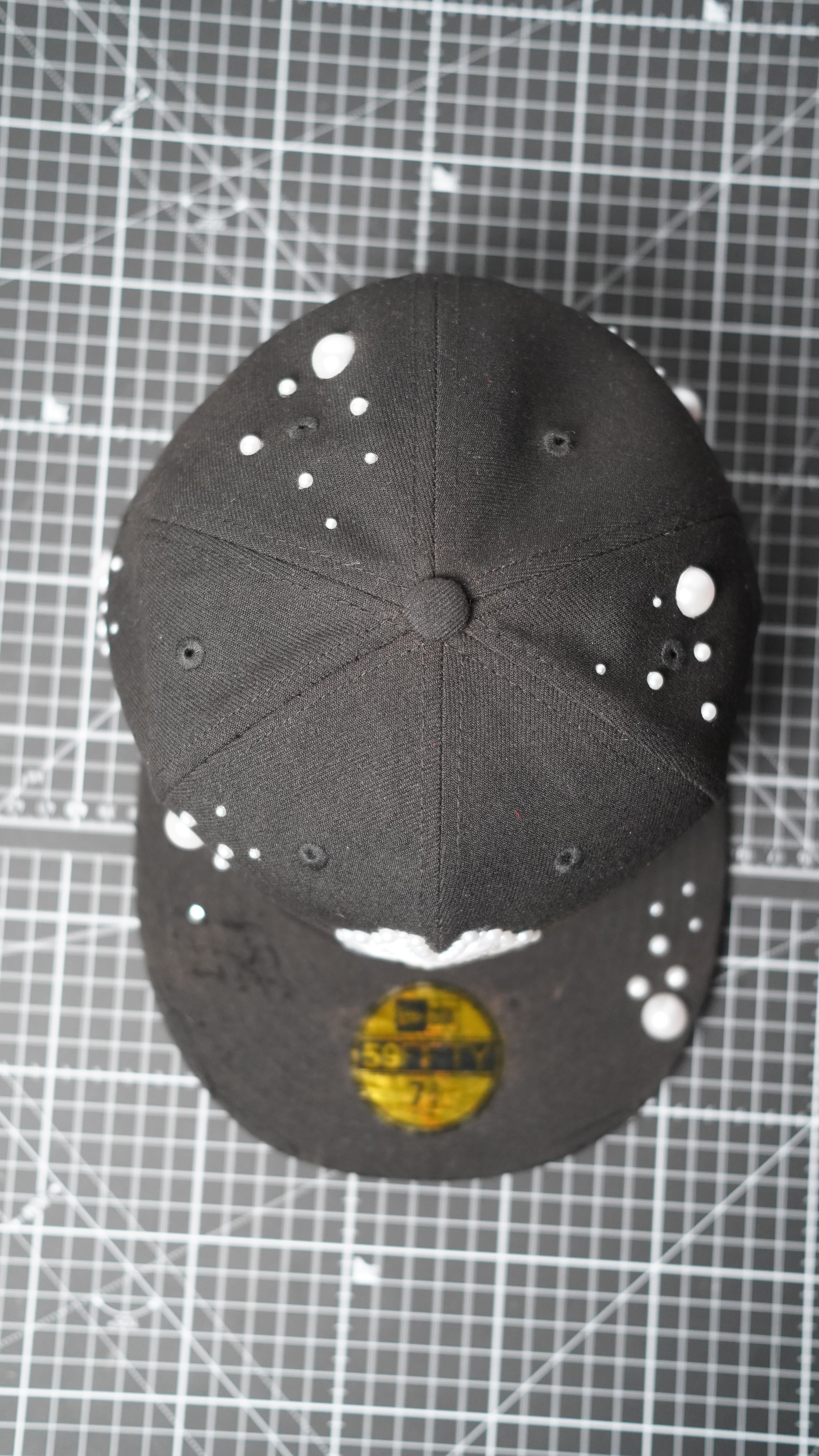 Custom-Fitted Caps “Black“ COSMA
