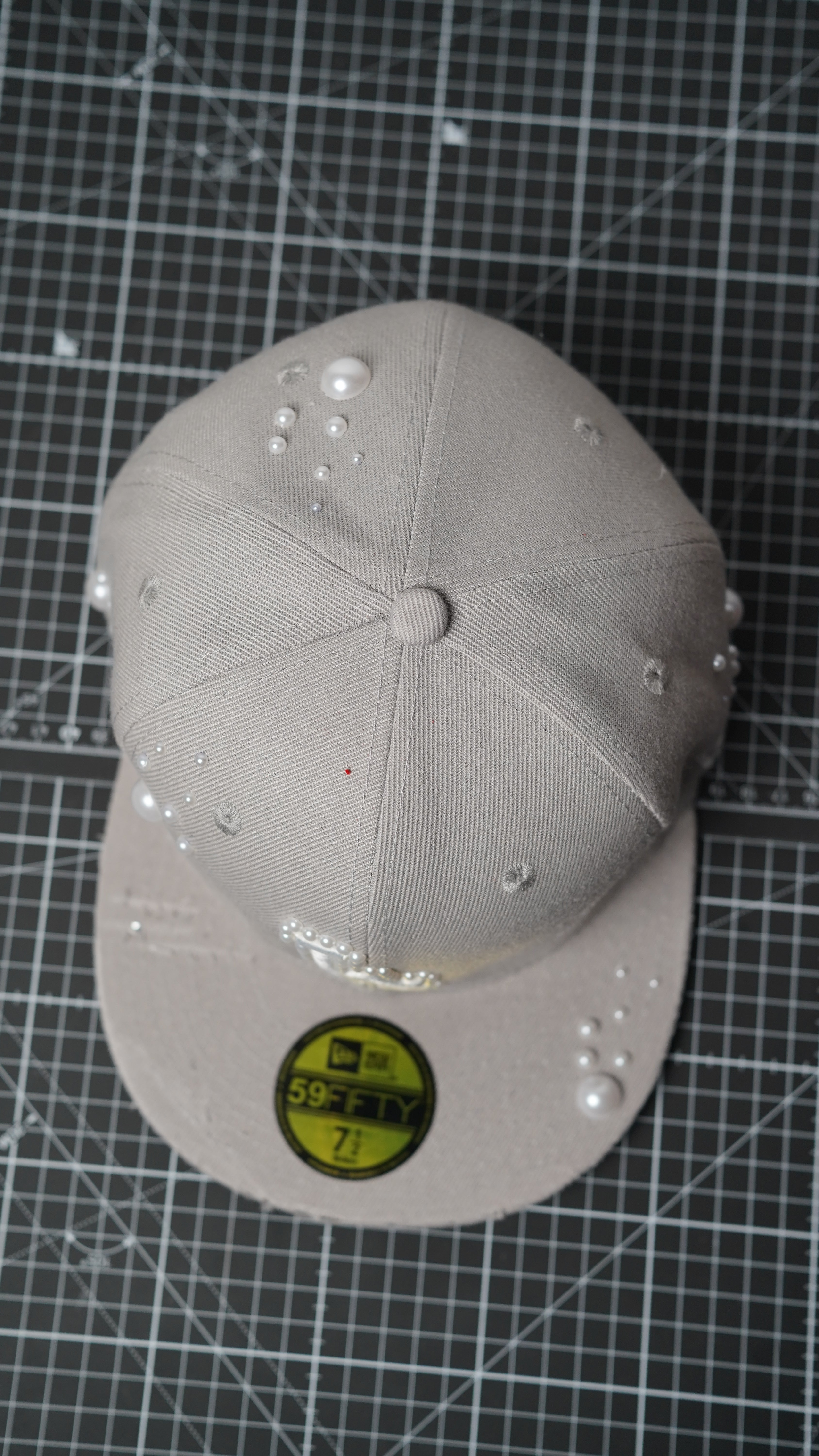Custom-Fitted Caps “Gray“ COSMA