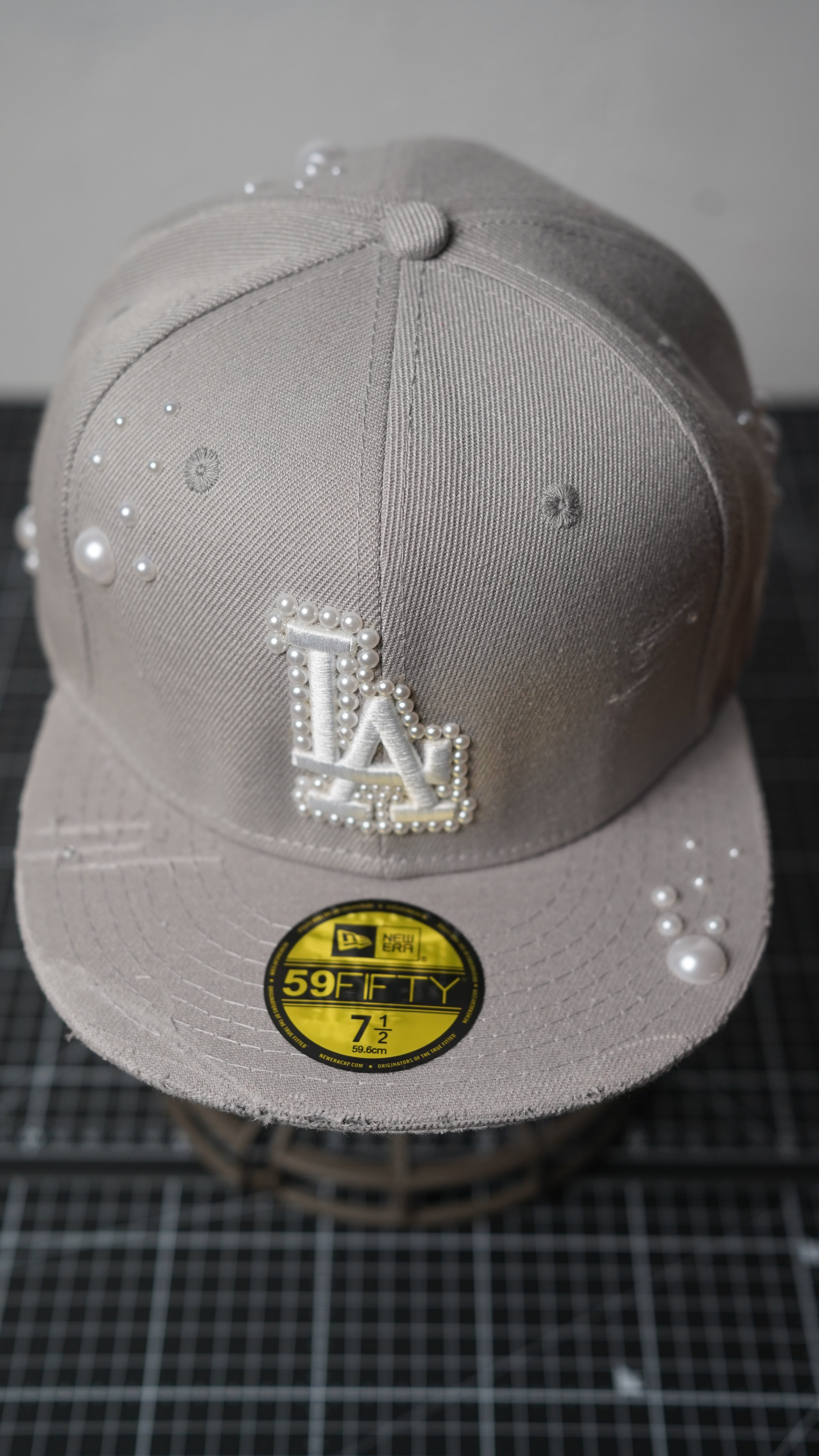 Custom-Fitted Caps “Gray“ COSMA