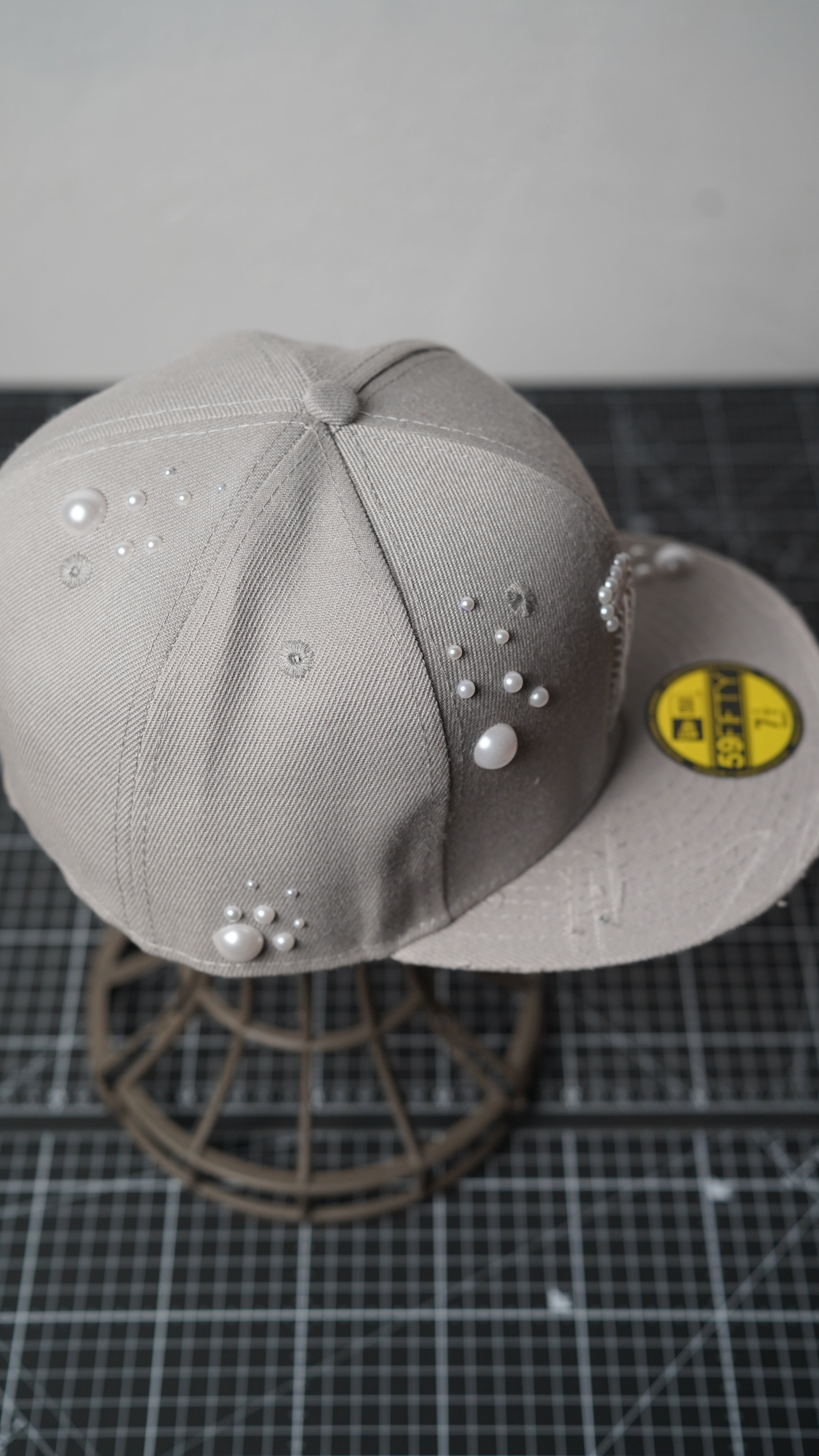 Custom-Fitted Caps “Gray“ COSMA