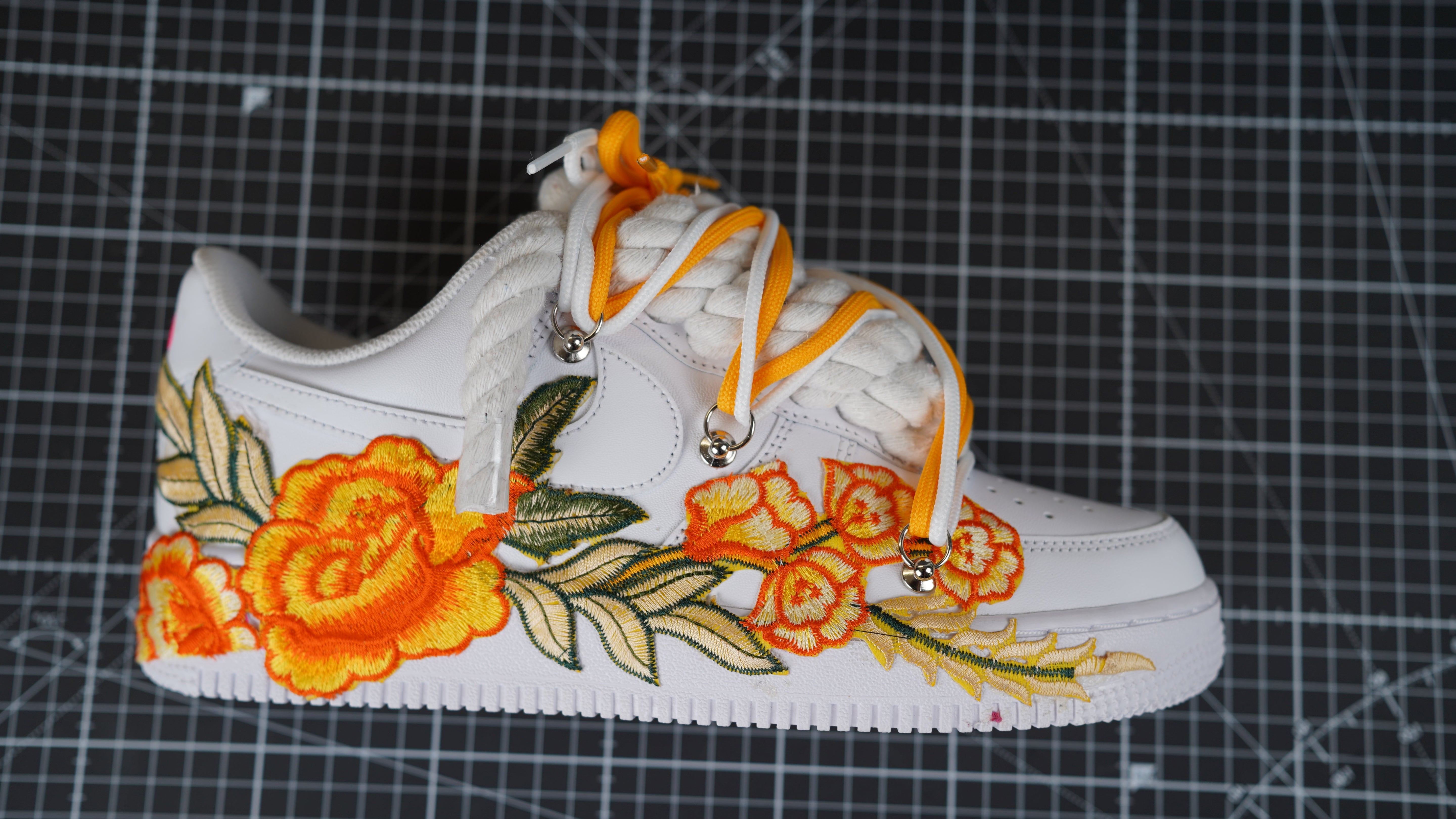Custom Sneakers Weiß “ROPE LACES” Sunrise extra Dunk