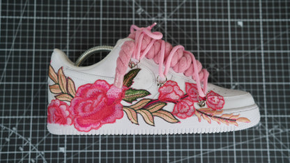 Custom Sneakers Weiß “ROPE LACES” Rosé