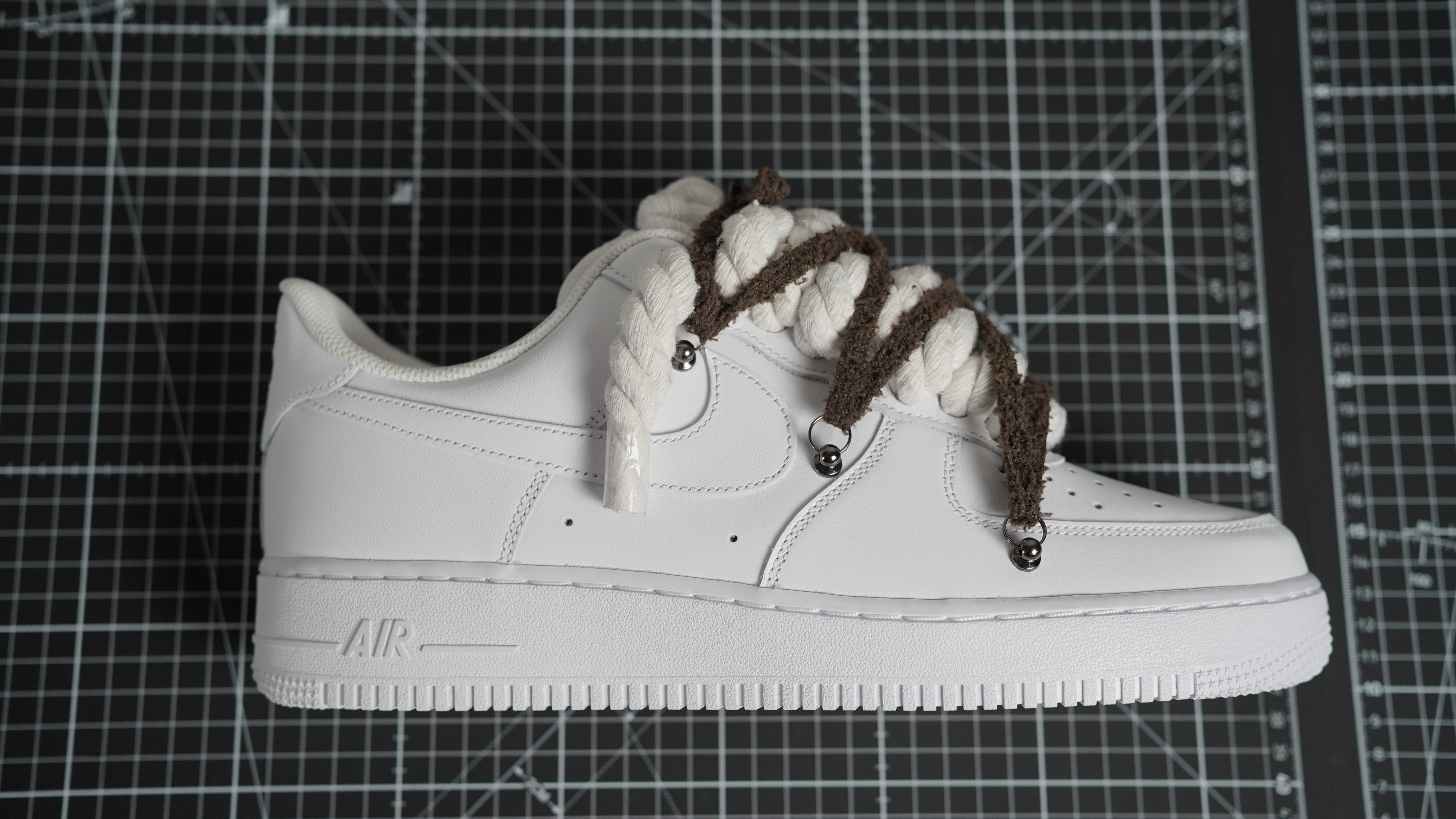Custom NIKE AIR FORCE 1 Weiß “ROPE LACES” extra Lace Grau