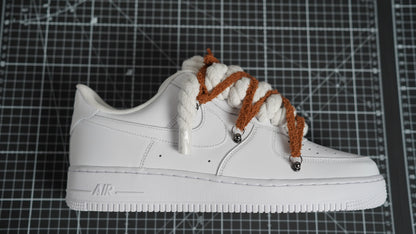 Custom Sneakers Weiß “ROPE LACES” extra Lace reddish-brown