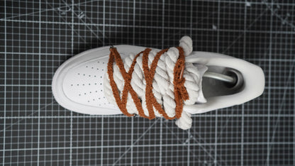 Custom Sneakers Weiß “ROPE LACES” extra Lace reddish-brown