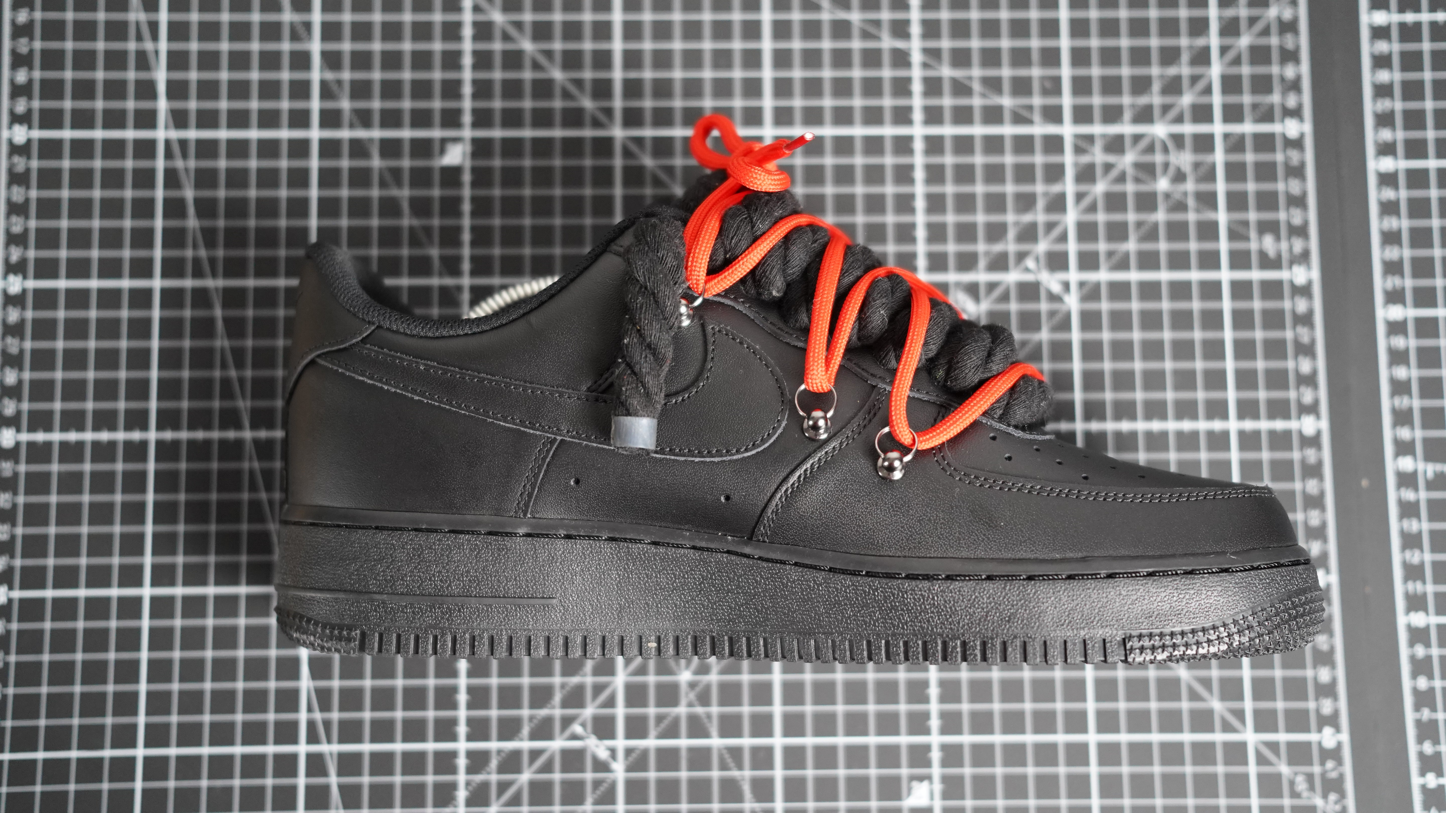 Custom Sneakers Black “ White ROPE LACES” Dunk Rot