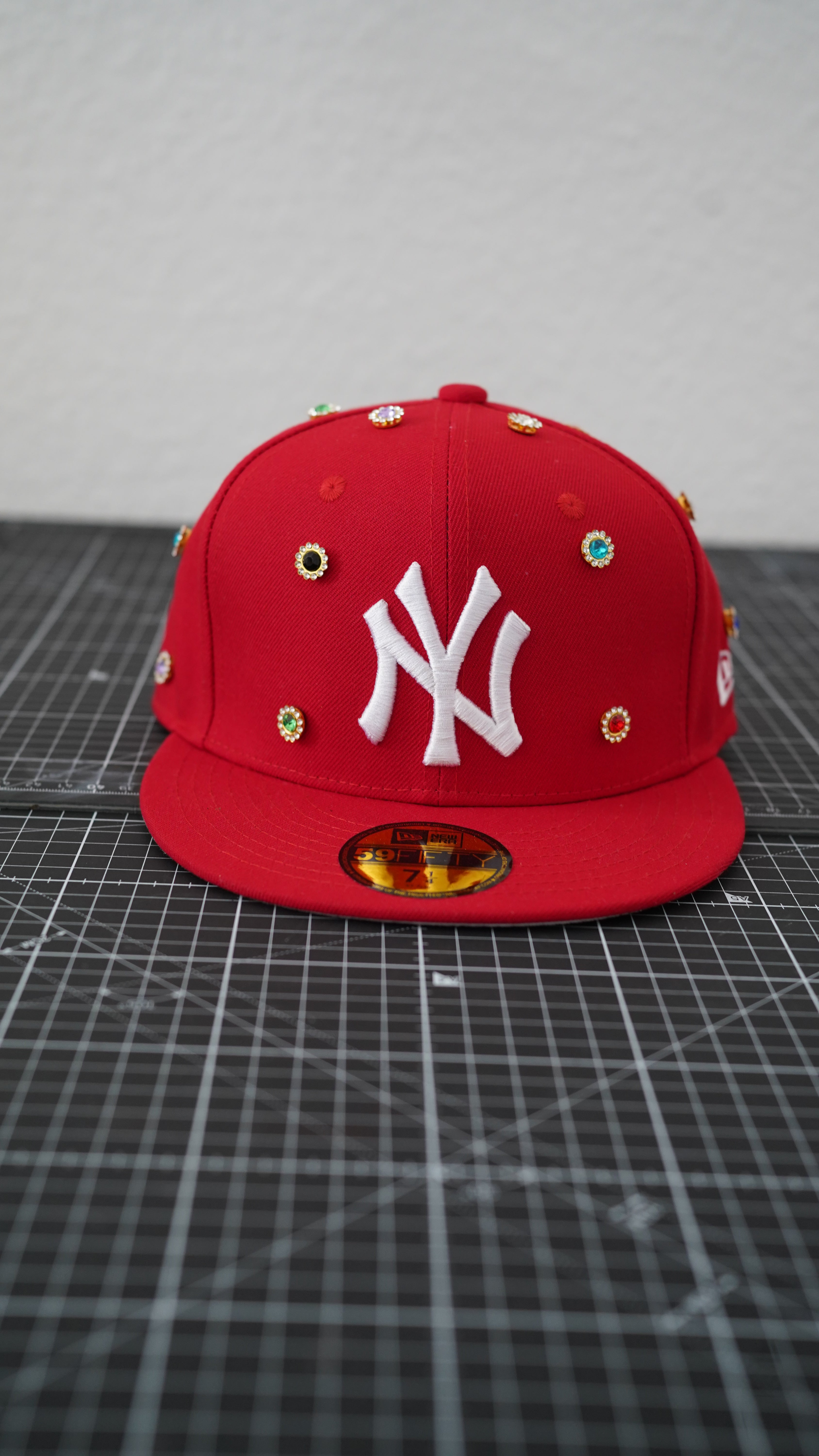 Custom-Fitted Caps “Red“ Midnight Gems