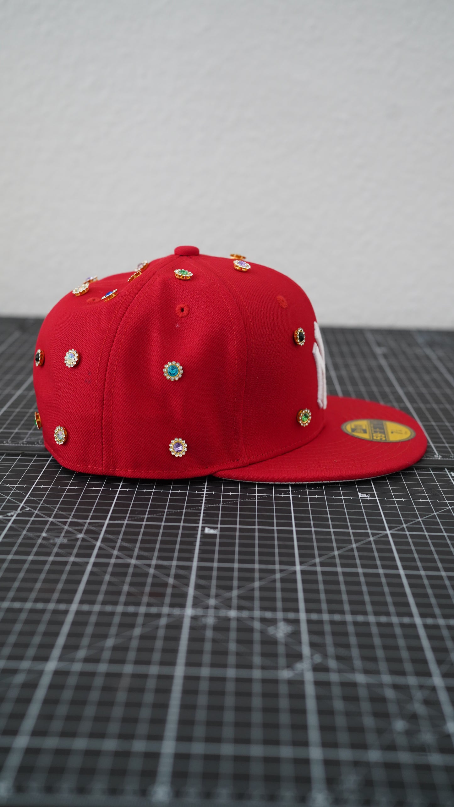 Custom-Fitted Caps “Red“ Midnight Gems