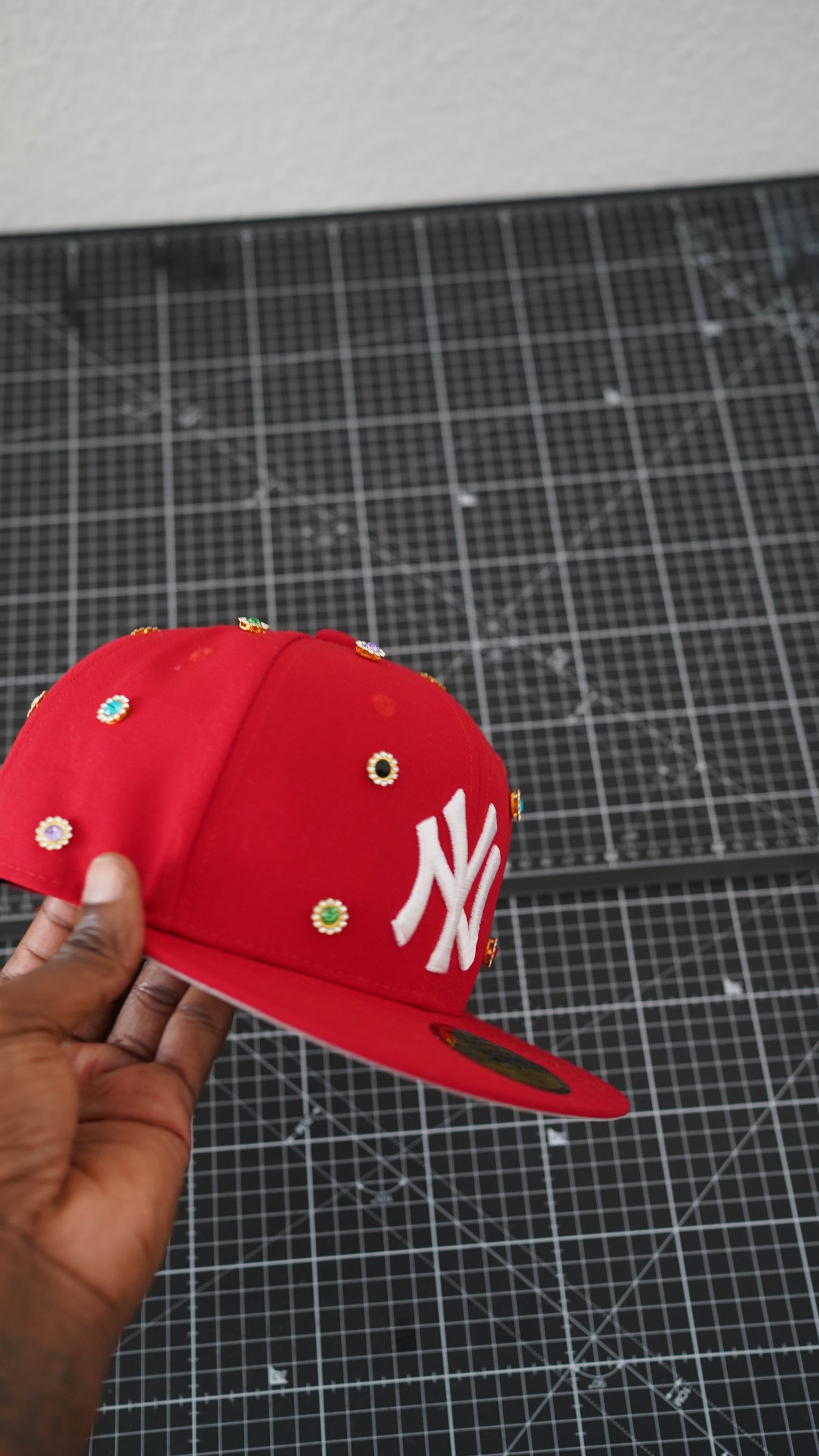 Custom-Fitted Caps “Red“ Midnight Gems