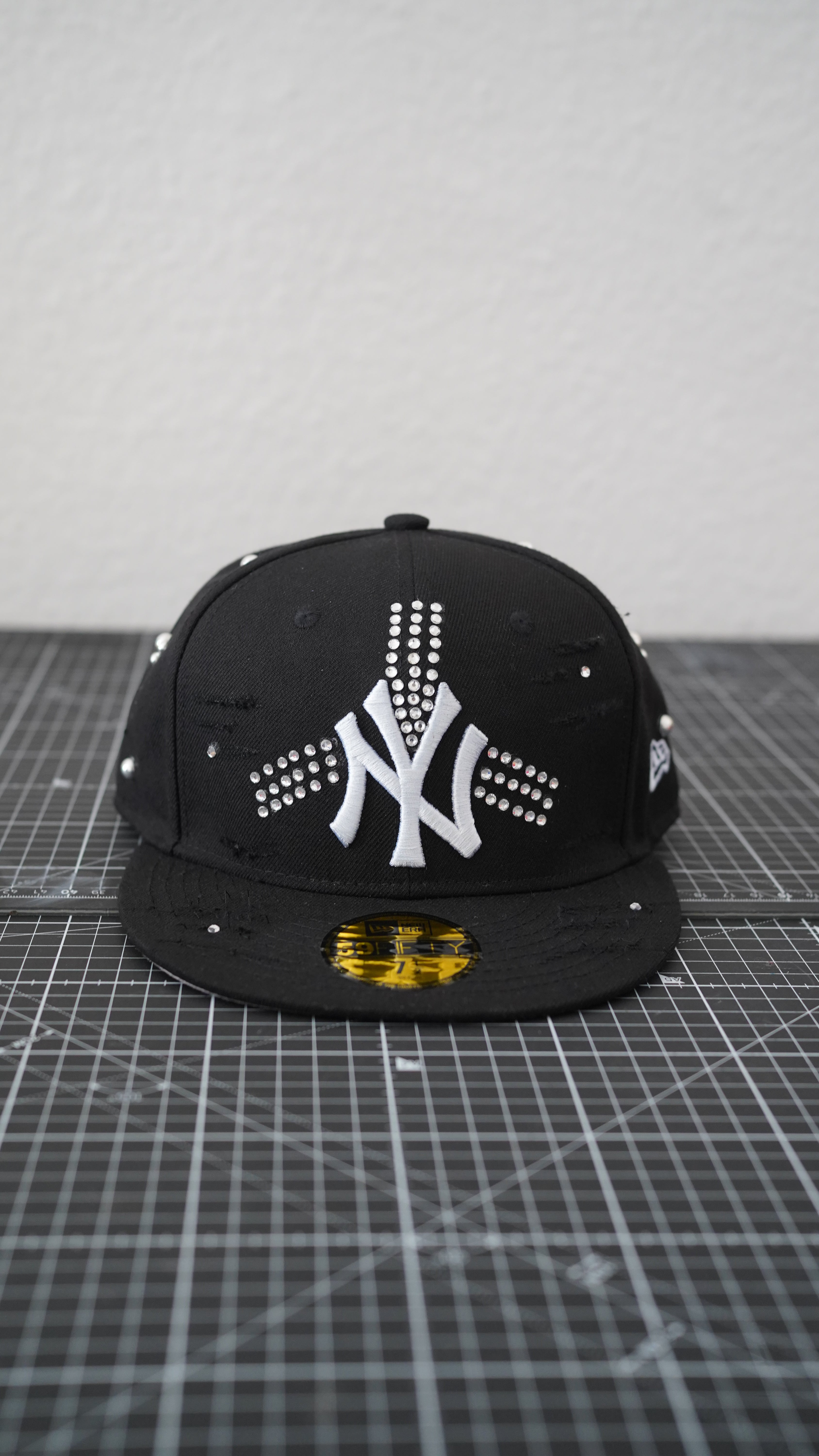 Custom-Fitted Caps “Black“ Ternity Gems